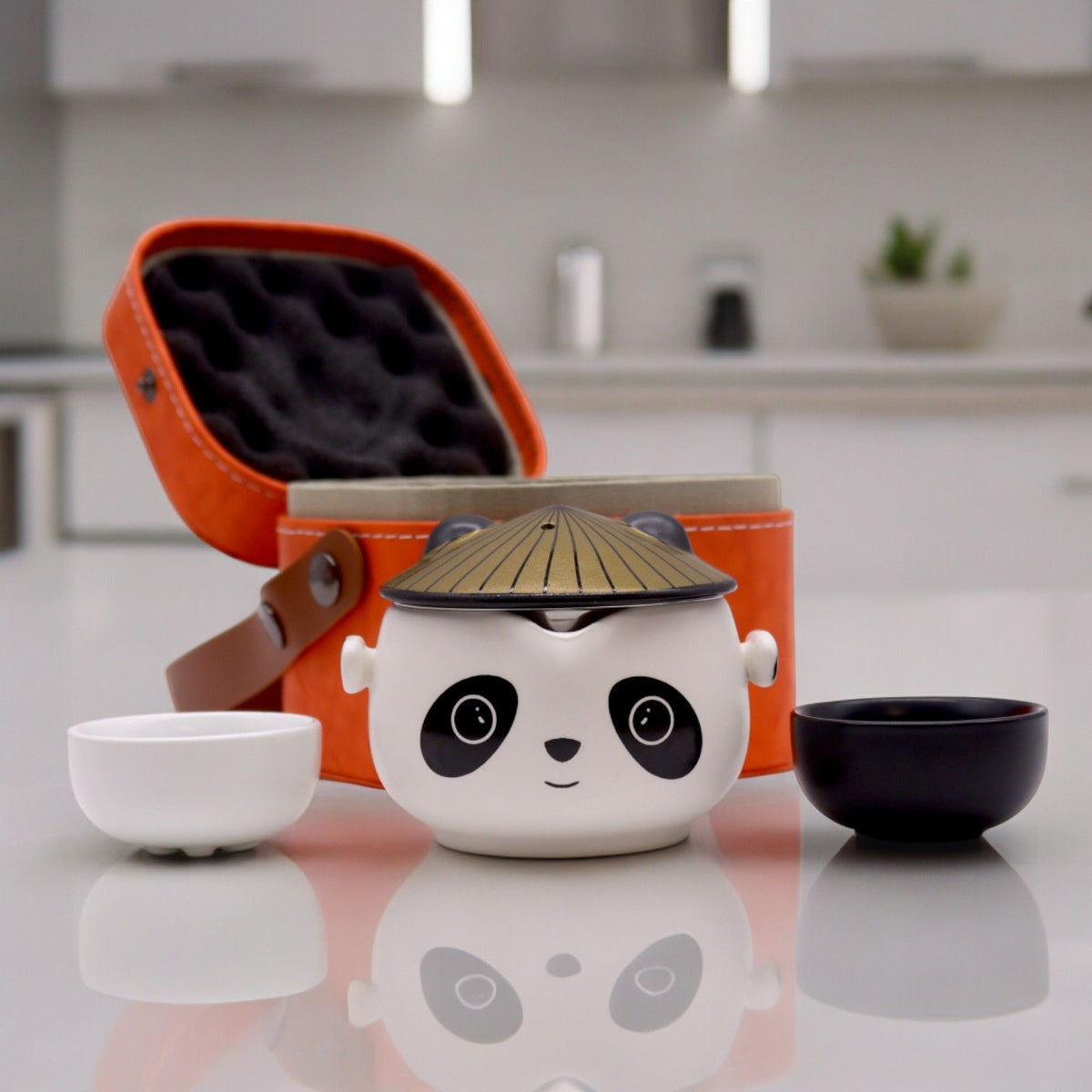 Panda teáskészlet két csészével, úti tokban