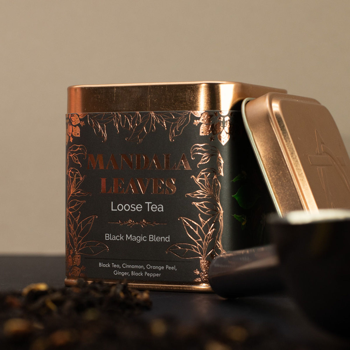 „Black Magic” fűszeres fekete tea – 50 g, fémdobozban