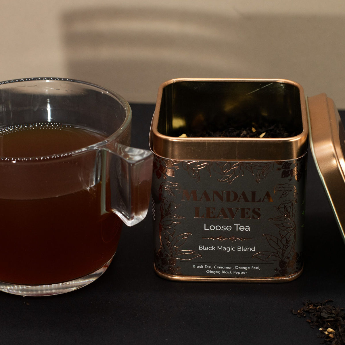 „Black Magic” fűszeres fekete tea – 50 g, fémdobozban
